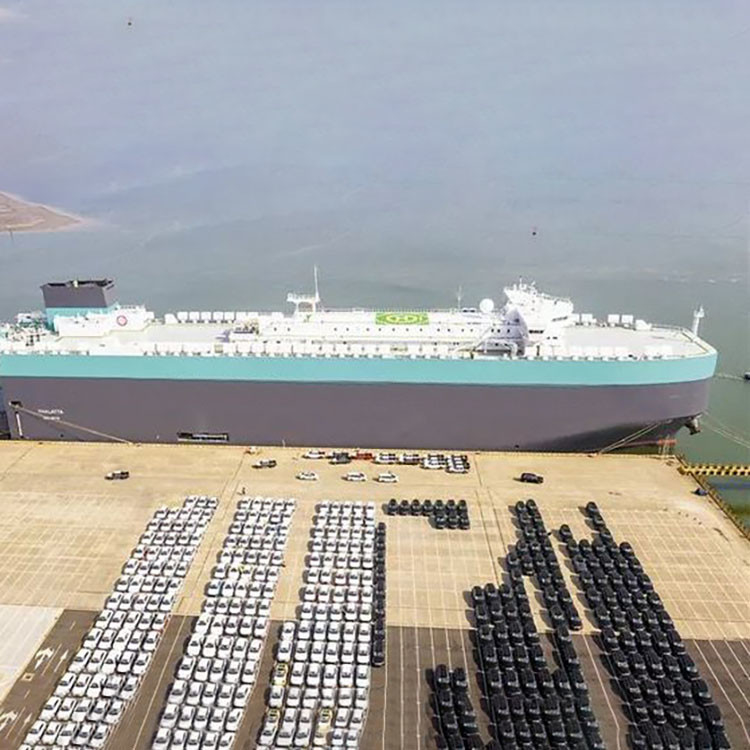 RORO/OOG φορτίο από Κινέζο πράκτορα εμπορευματικών μεταφορών για φορτηγό απορριμμάτων και μηχανή ανάμειξης σκυροδέματος και τρακτέρ